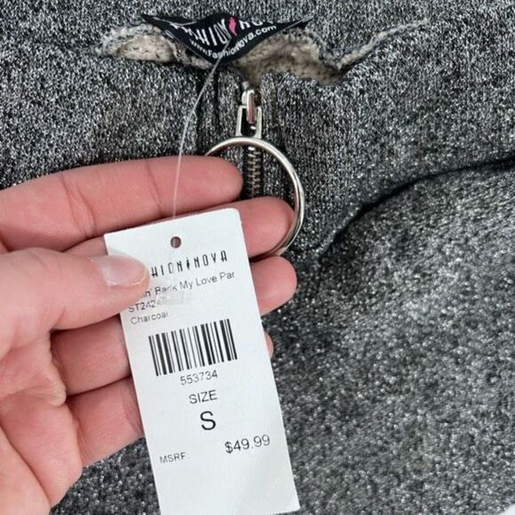 Fashion‎ Nova Women's Takin Back My Love Crop Top Metallic Gray Size Small NWT - Picture 4 of 8